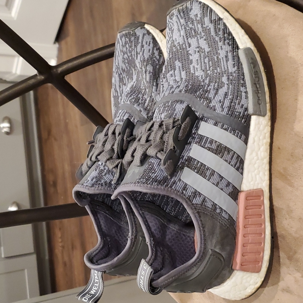 Womens Adidas NMD sneakers sz 9